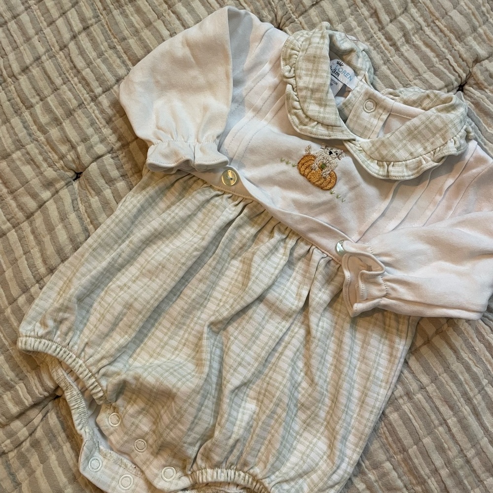Baby Loren pumpkin Smock